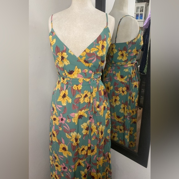 Flynne Skye Anderson Wrap Maxi Floral Tropical Beautiful Figure Flattering Dress - Picture 2 of 12